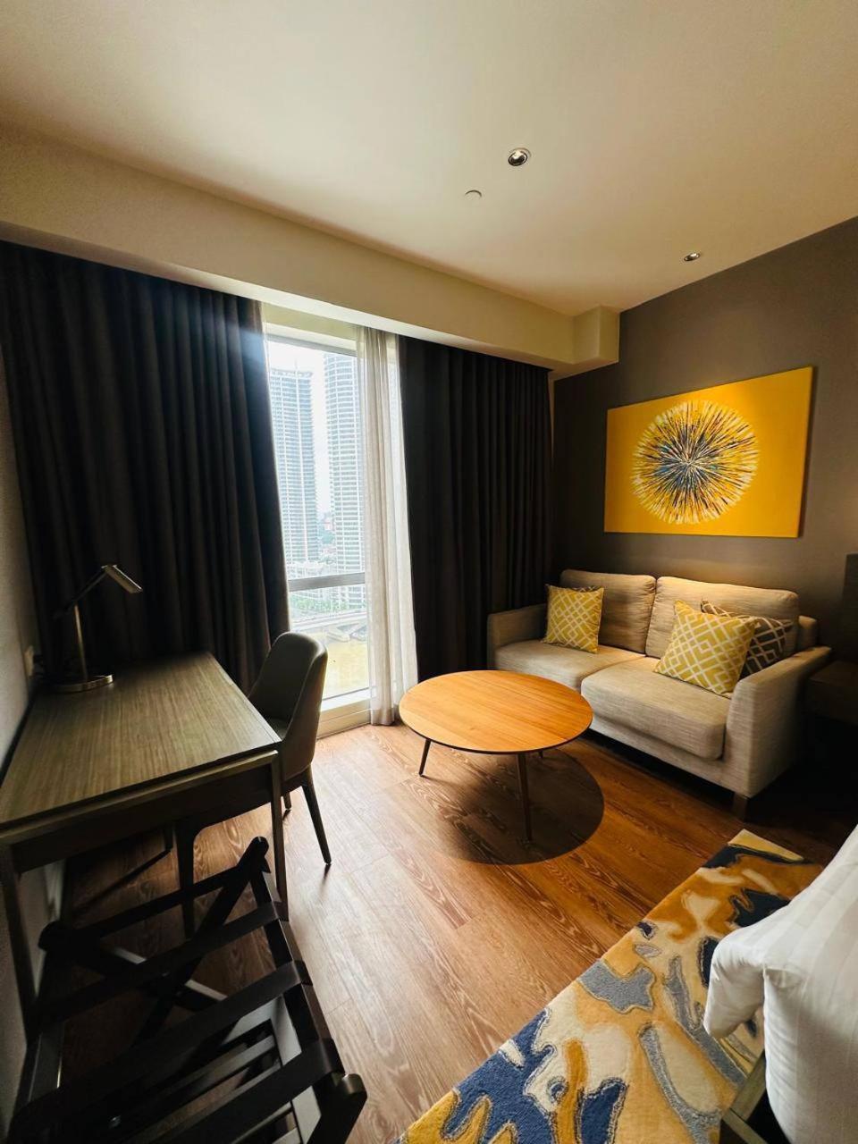 Manila Novotel Residences Acqua At Madr Excellence Exterior photo