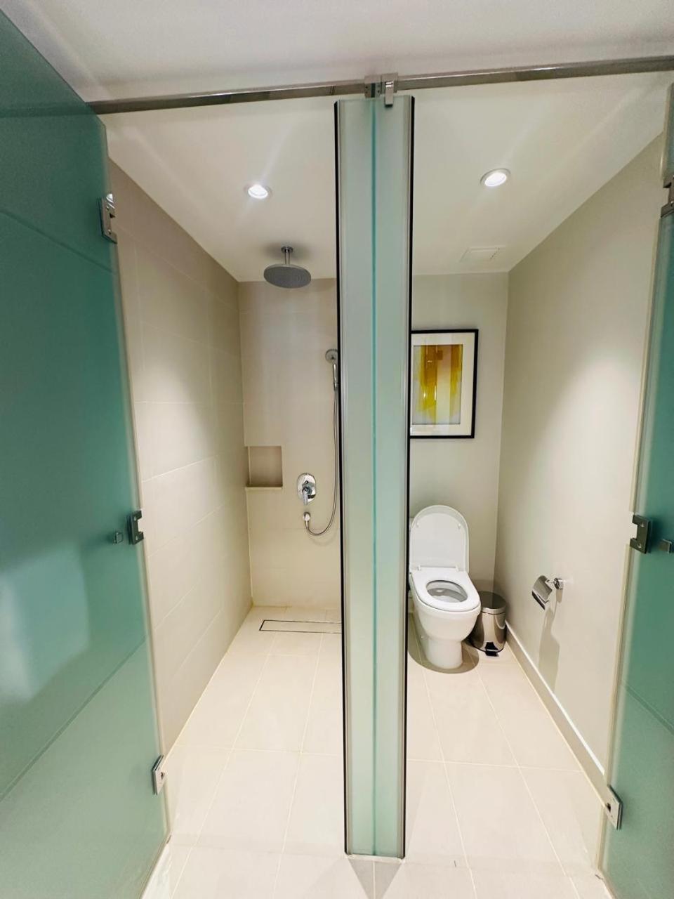 Manila Novotel Residences Acqua At Madr Excellence Exterior photo