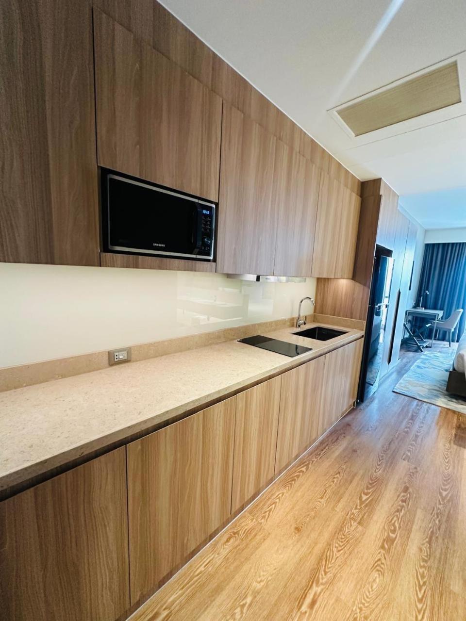 Manila Novotel Residences Acqua At Madr Excellence Exterior photo