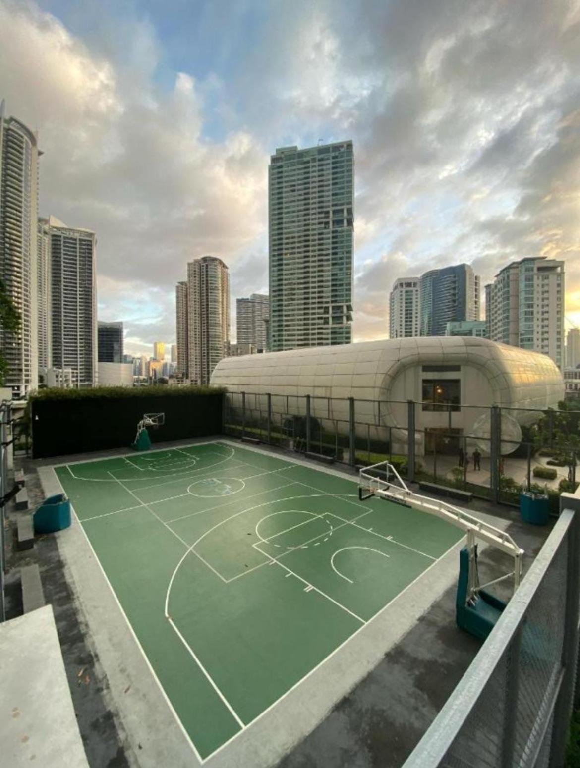 Manila Novotel Residences Acqua At Madr Excellence Exterior photo