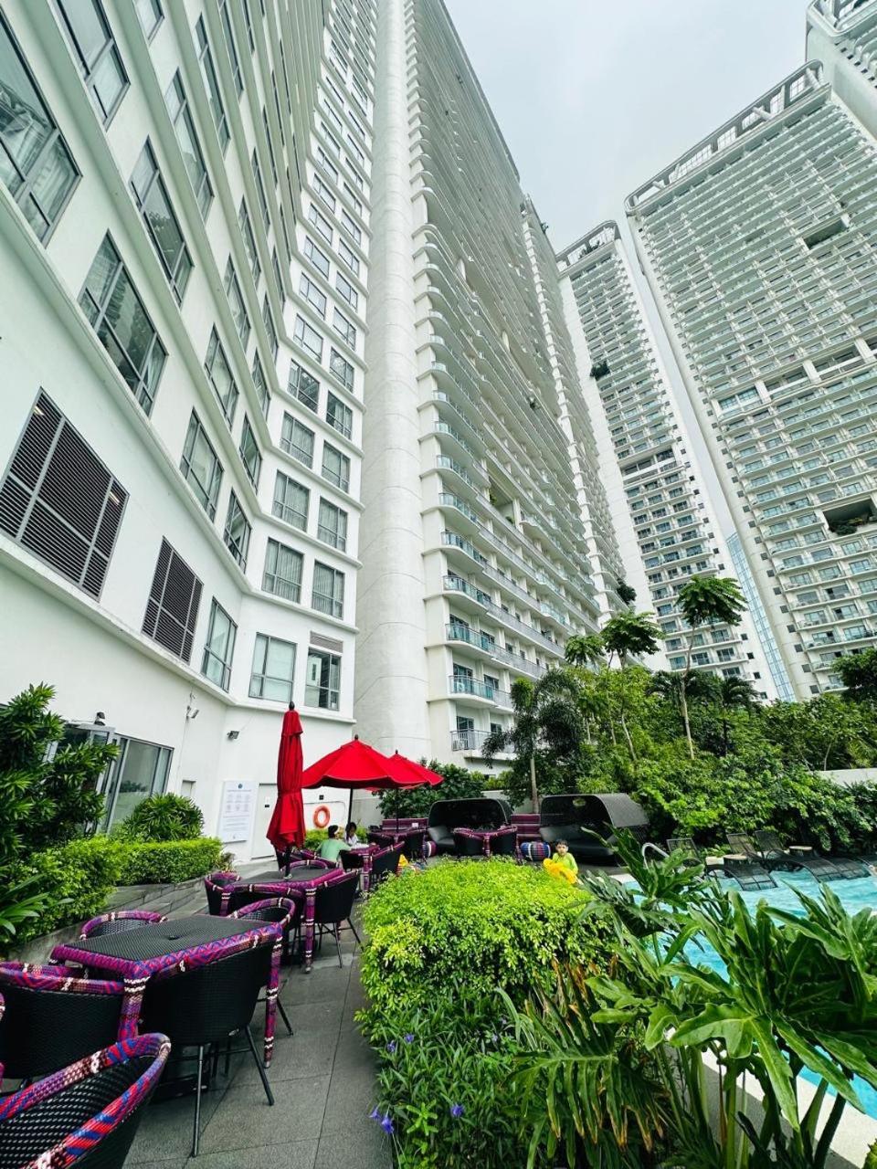Manila Novotel Residences Acqua At Madr Excellence Exterior photo